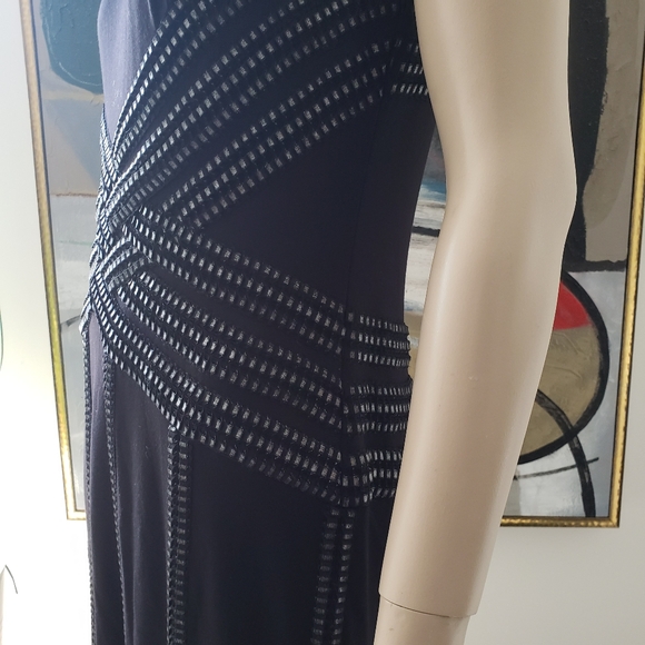 Tadashi Shoji | Jersey Gown with Foil Print Detail - Picture 9 of 14